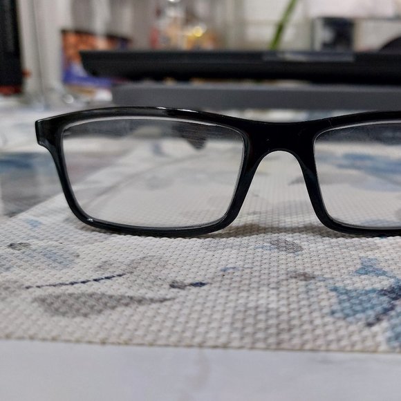 Simple Black Geek Frame Readers +1.25 Power Simple Everyday Usage Stylish Trendy - Picture 7 of 8